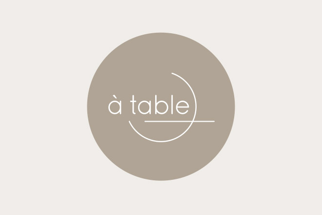 à table Logo